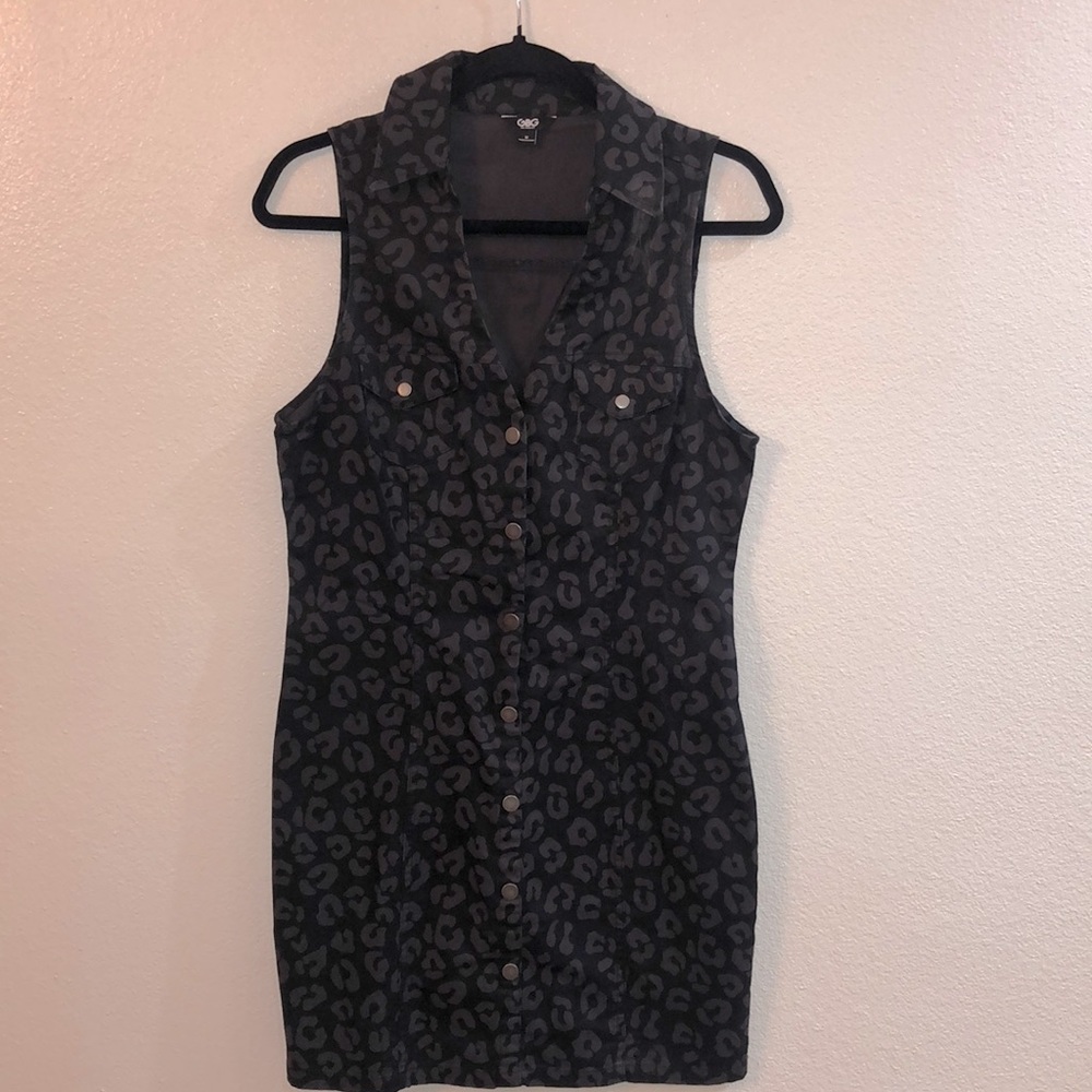 Snap Front Fitted Shirt Dress